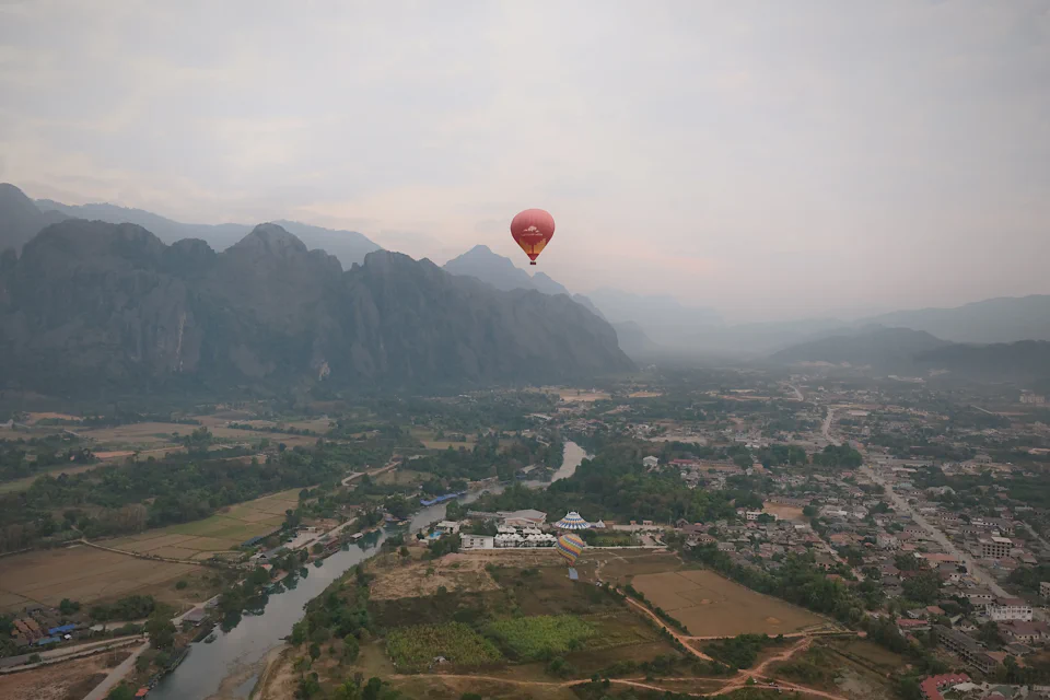萬榮（Vangvieng）