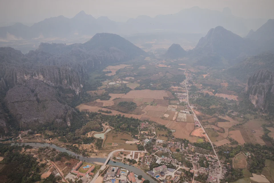 萬榮（Vangvieng）