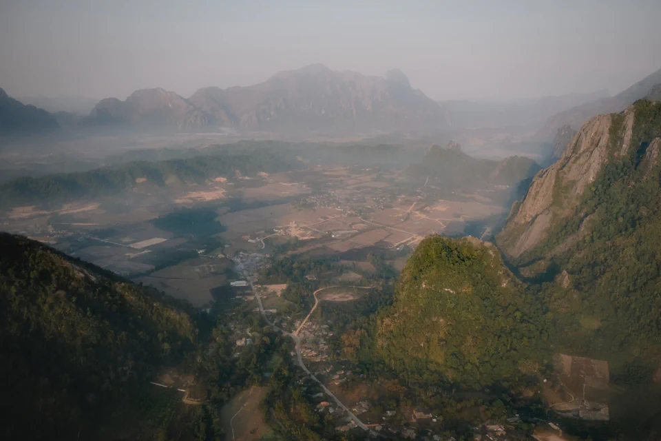 萬榮（Vangvieng）