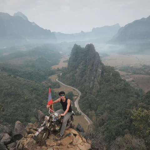 萬榮（Vangvieng）