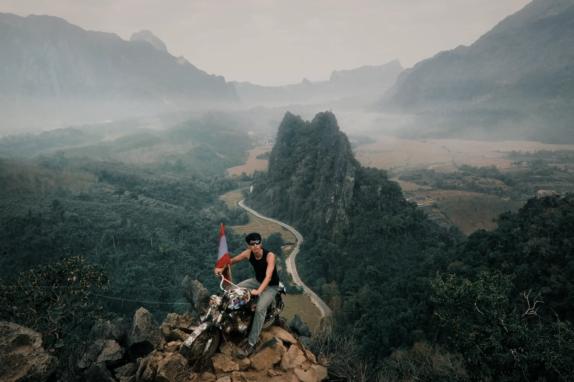萬榮（Vangvieng）