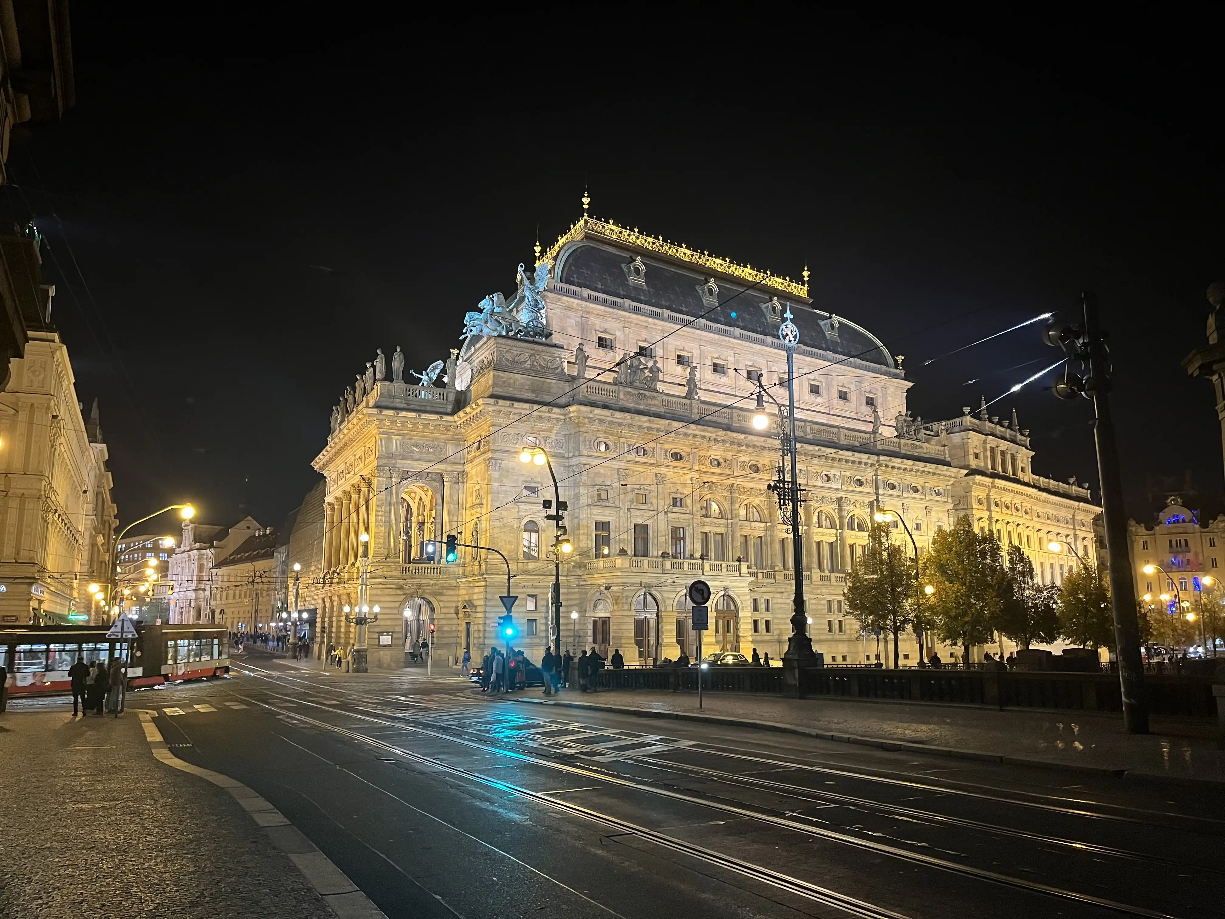 EP 14. 《布拉格:旅人的重逢》